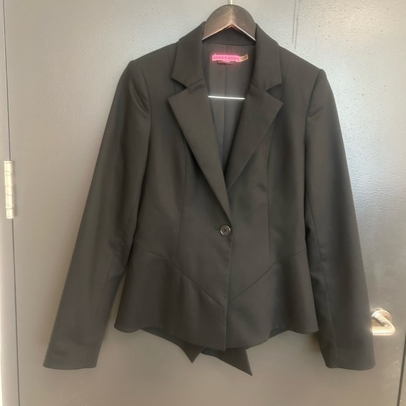 Alice + Olivia M EUC black blazer with tuxedo effect- back is longer & buttoned - Picture 8 of 16